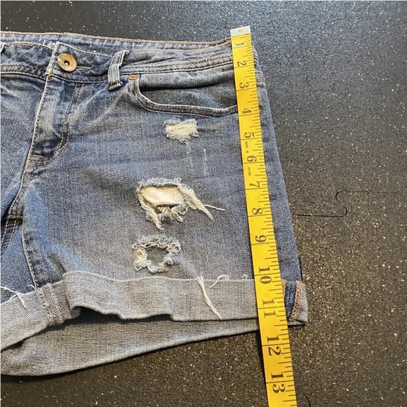Aeropostale Distressed Midi Jean Shorts Size 2 Good Condition Cute Summer Shorts - Picture 5 of 10